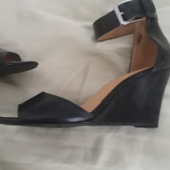 Shoes - Picture 7 of 7